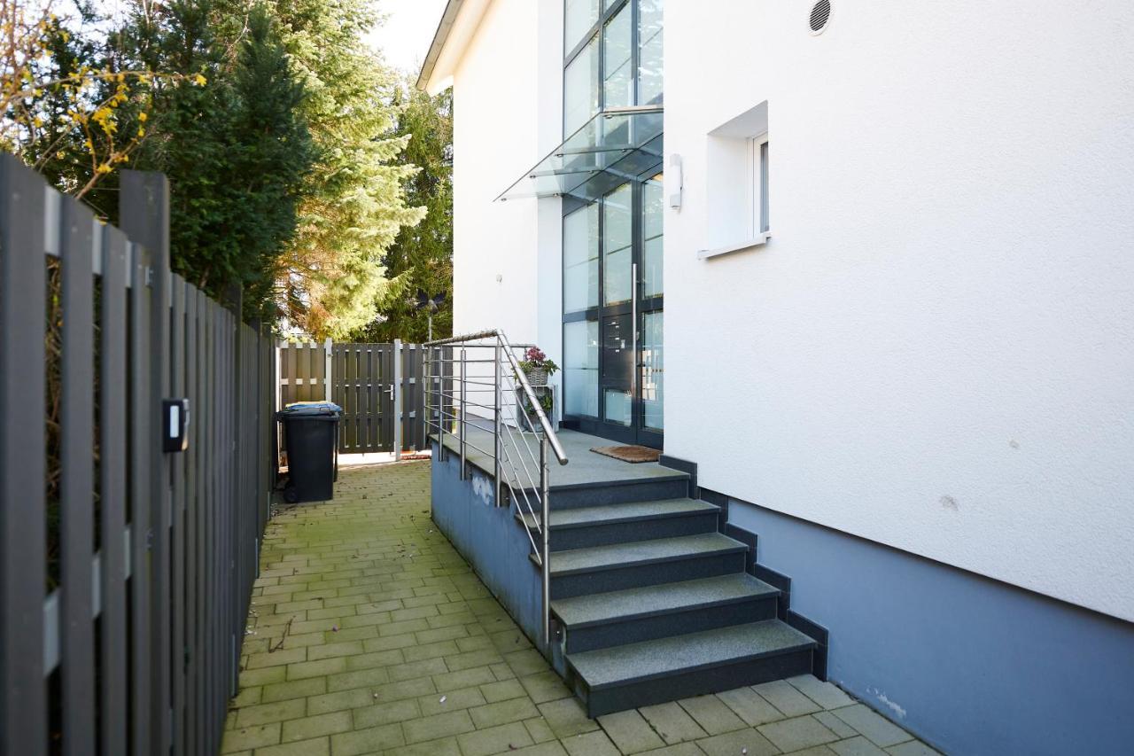 Апартаменты Grosszuegig & Stilvoll Parkplatz ,Ruhige Lage, 5 Personen, Langzeit Падерборн Экстерьер фото