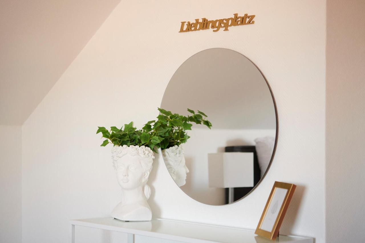 Апартаменты Grosszuegig & Stilvoll Parkplatz ,Ruhige Lage, 5 Personen, Langzeit Падерборн Экстерьер фото